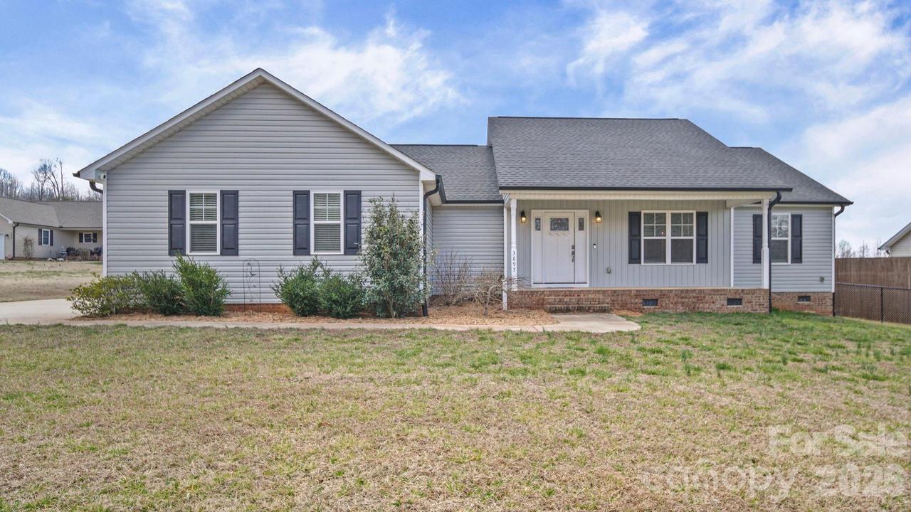 3897 Ritchie Rd., Lincolnton, NC 28092