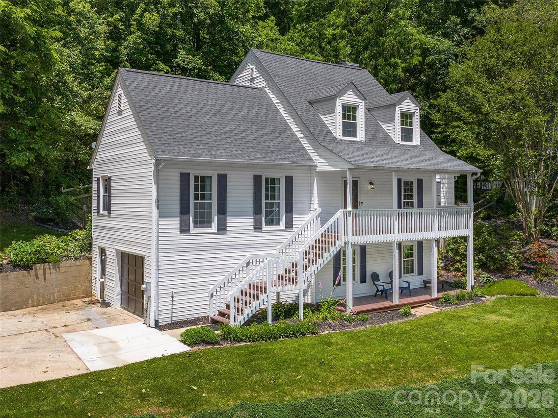181 Junaluska Oaks Dr., Waynesville, NC 28786