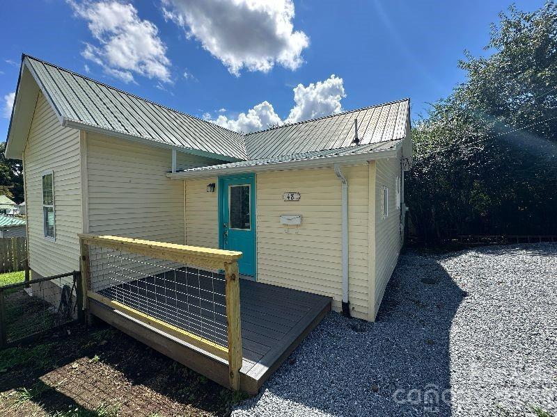 48 Circle Ln., Marion, NC 28752