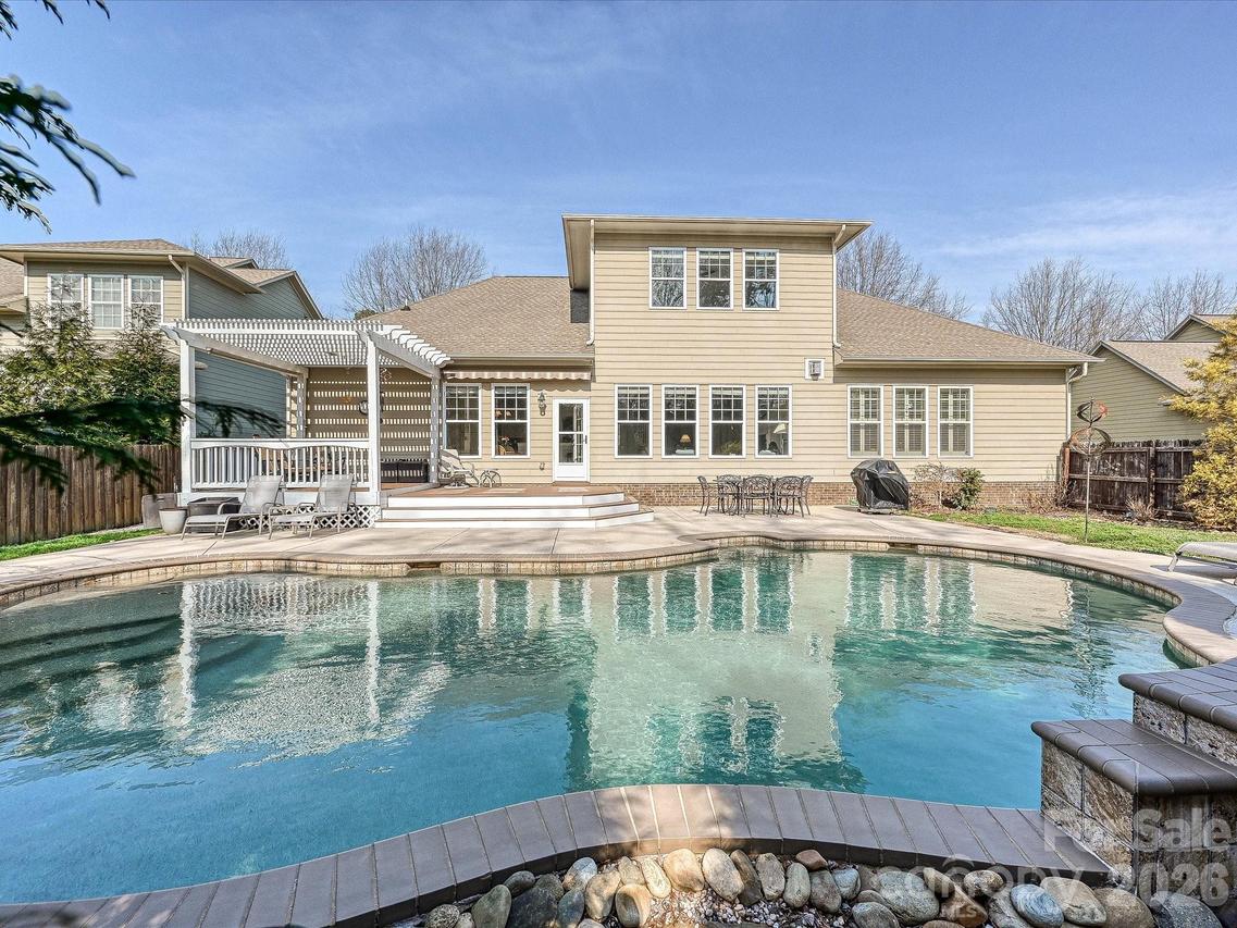 10434 Donahue Dr., Huntersville, NC 28078