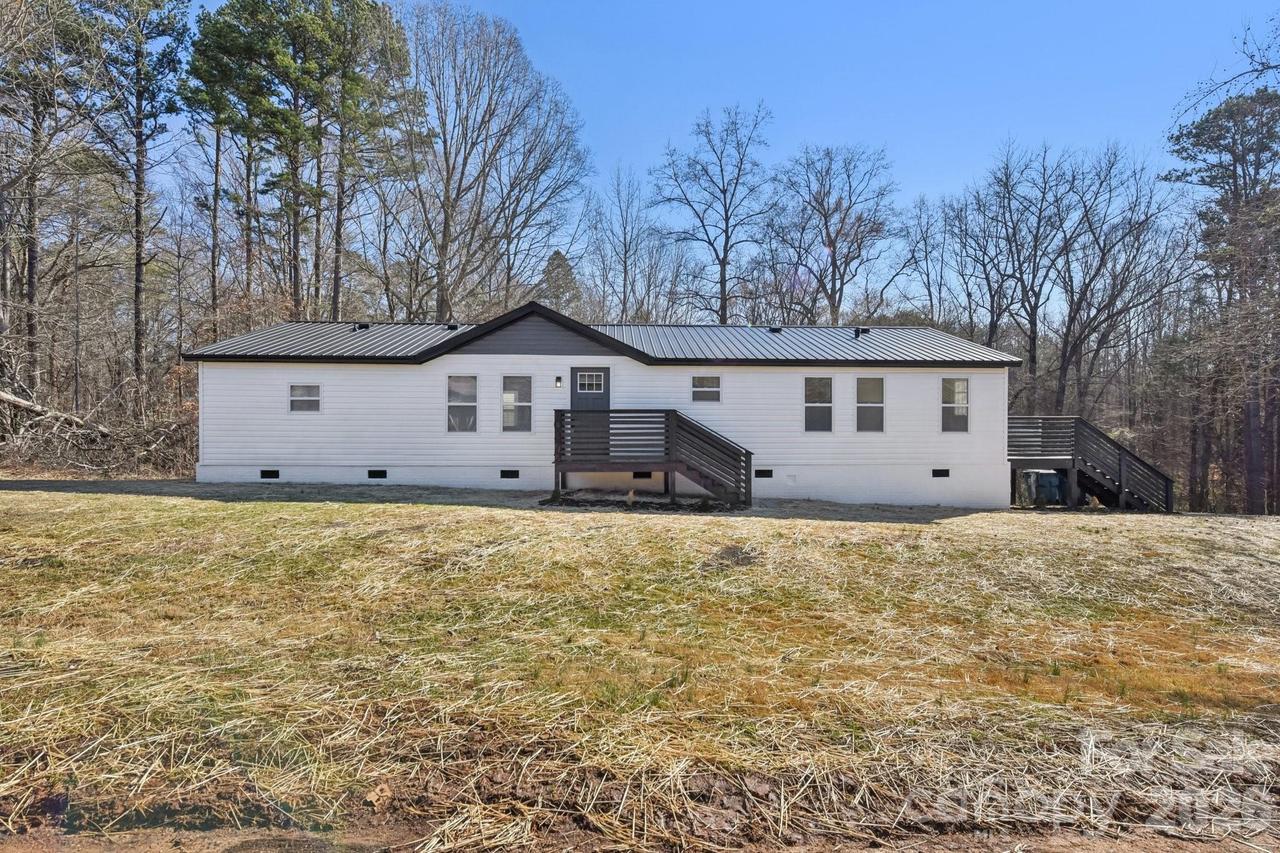 10372 Turnplow Dr., Davidson, NC 28036