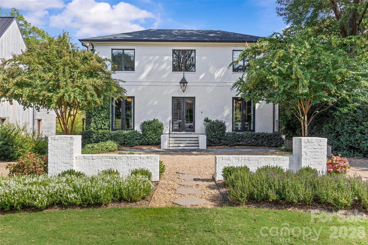 3345 Willow Oak Rd., Charlotte, NC 28209