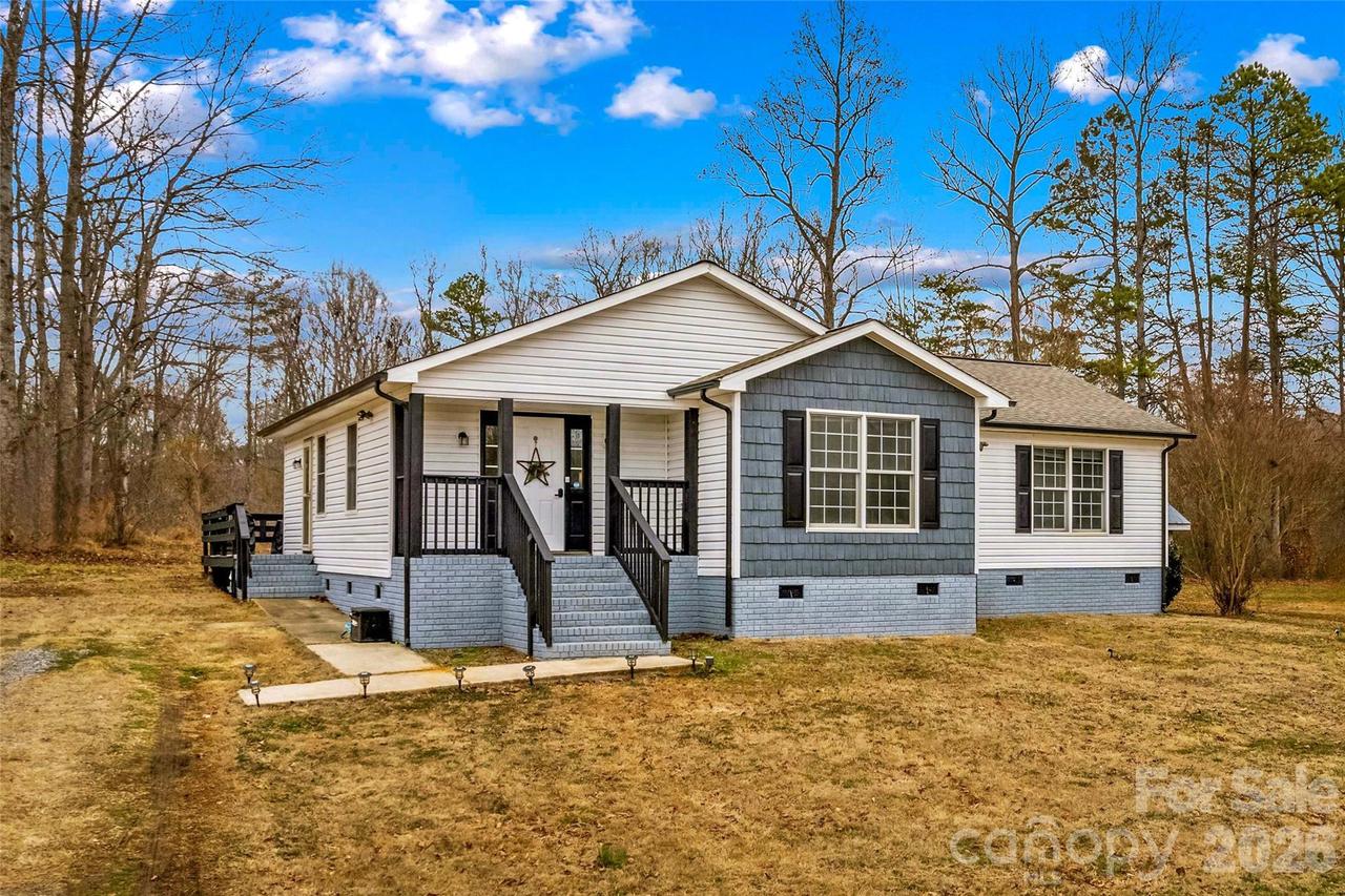 156 Ridge Run Dr., Statesville, NC 28625
