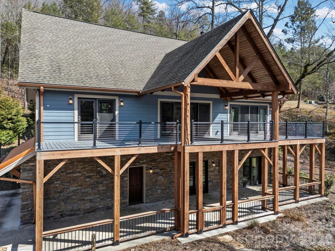 134 Chapel Point Rd., Lake Lure, NC 28746