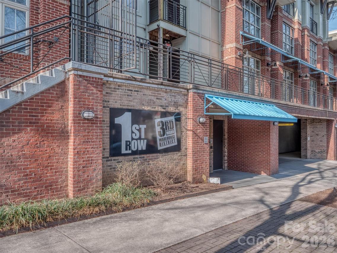 1101 W 1st St. #211, Charlotte, NC 28202