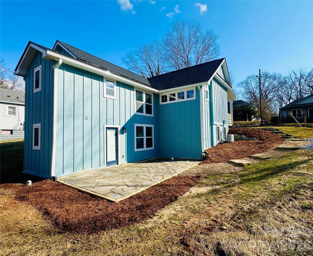 20 Howard St., Asheville, NC 28806