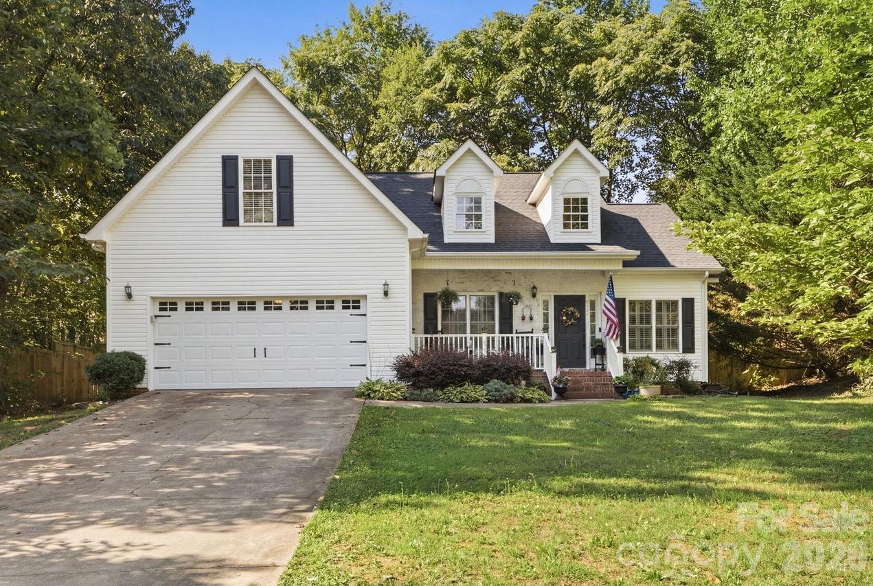 5227 Foley Dr., Hickory, NC 28602