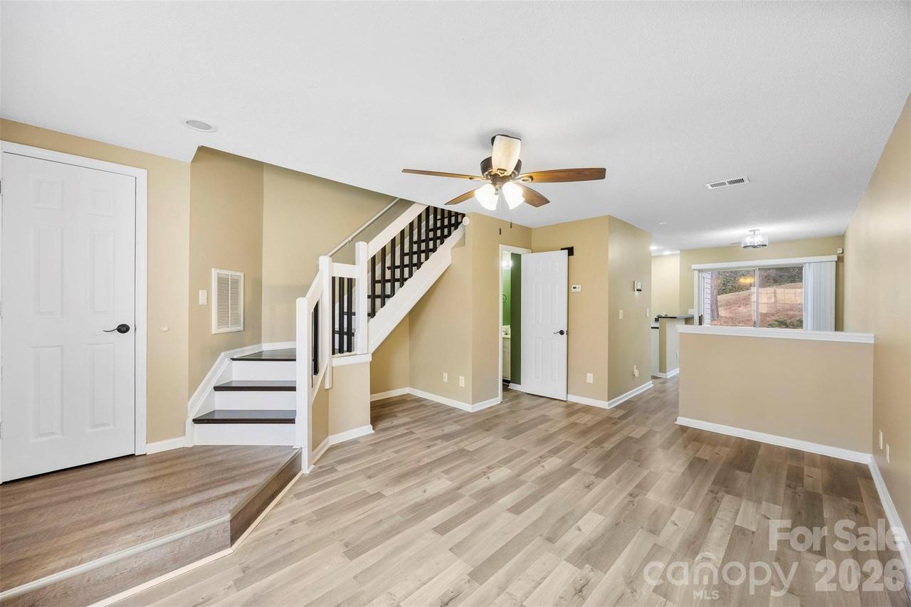 3105 Summercroft Ln., Charlotte, NC 28269