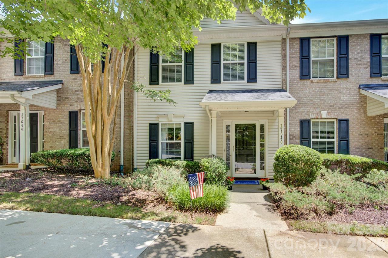17640 Caldwell Track Dr., Cornelius, NC 28031