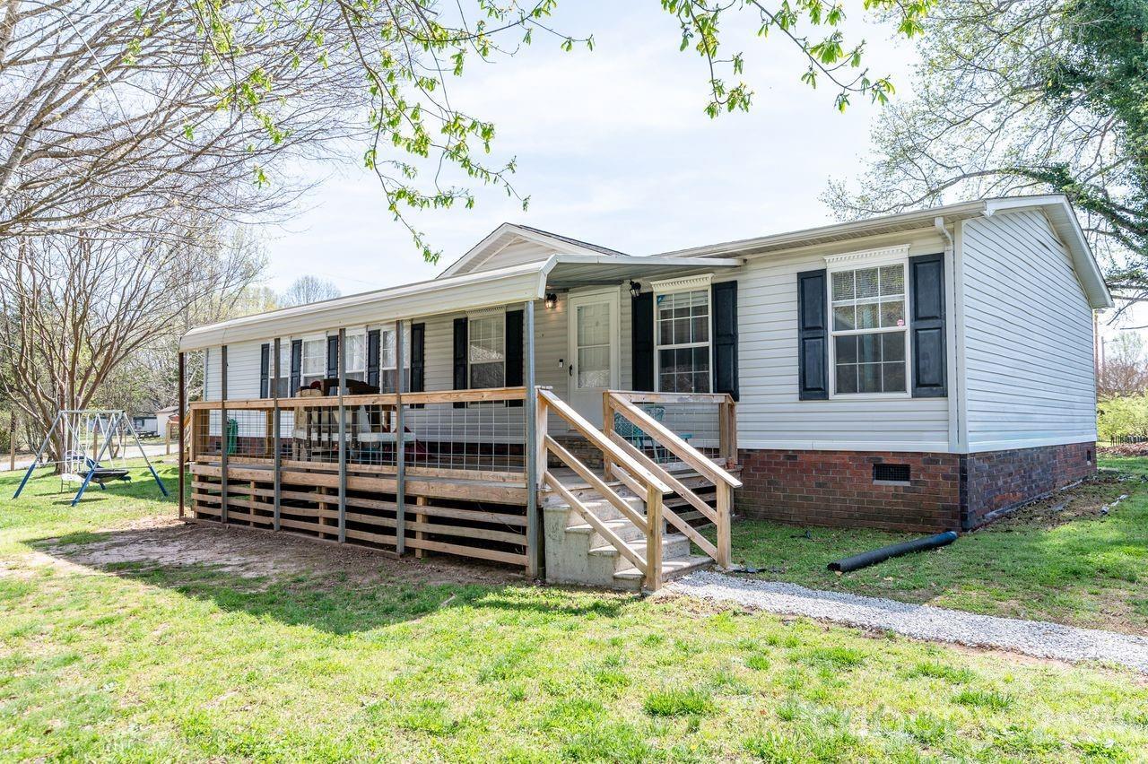 6532 Kidville Rd., Denver, NC 28037