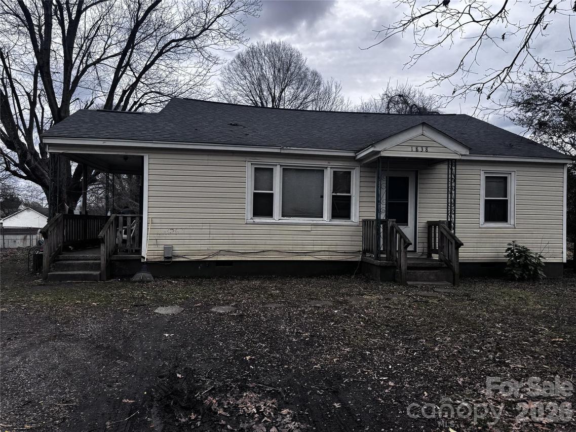 1838 Gay St., Statesville, NC 28625