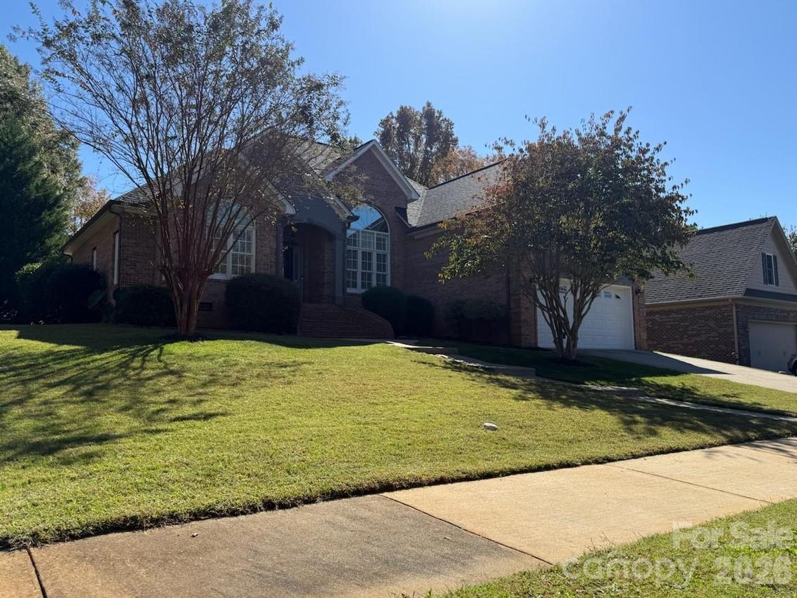 1328 Moonshadow Ln., Shelby, NC 28150