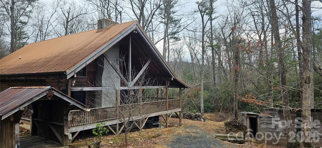 1694 Humpback Mountain Rd., Spruce Pine, NC 28777