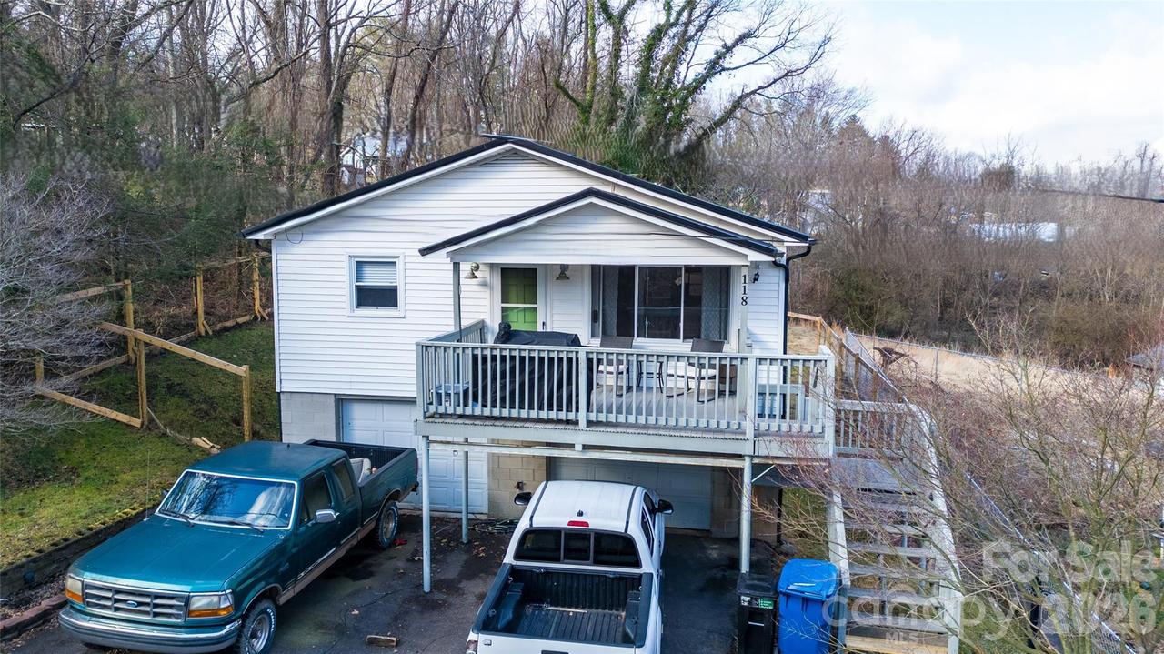 118 Mitchell St., Canton, NC 28716