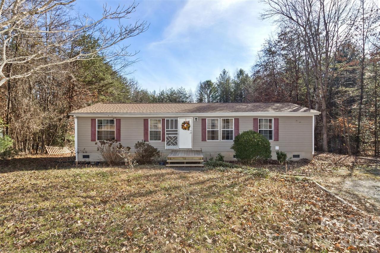 142 River Breeze Dr., Morganton, NC 28655