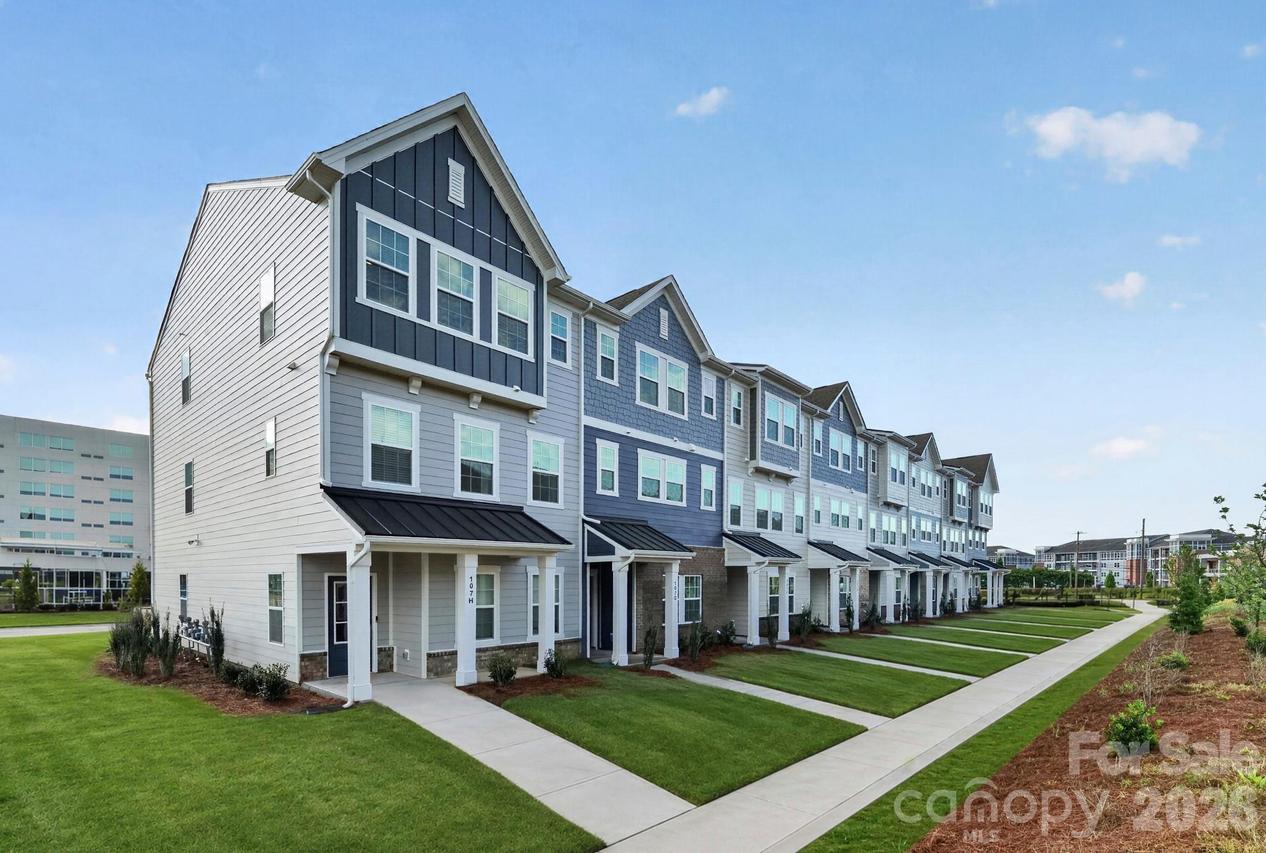 107 Nablus Tr. #F, Mooresville, NC 28117