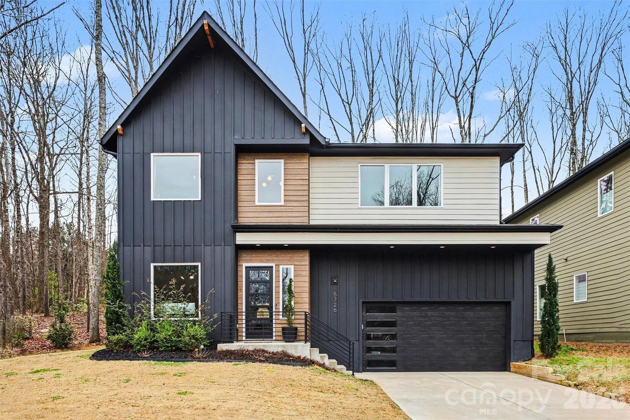 5726 Charing Pl., Charlotte, NC 28211
