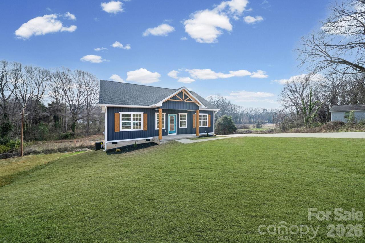 412 S Hill St., Gastonia, NC 28052