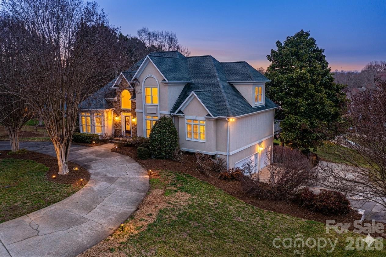 308 41st Avenue Pl., Hickory, NC 28601