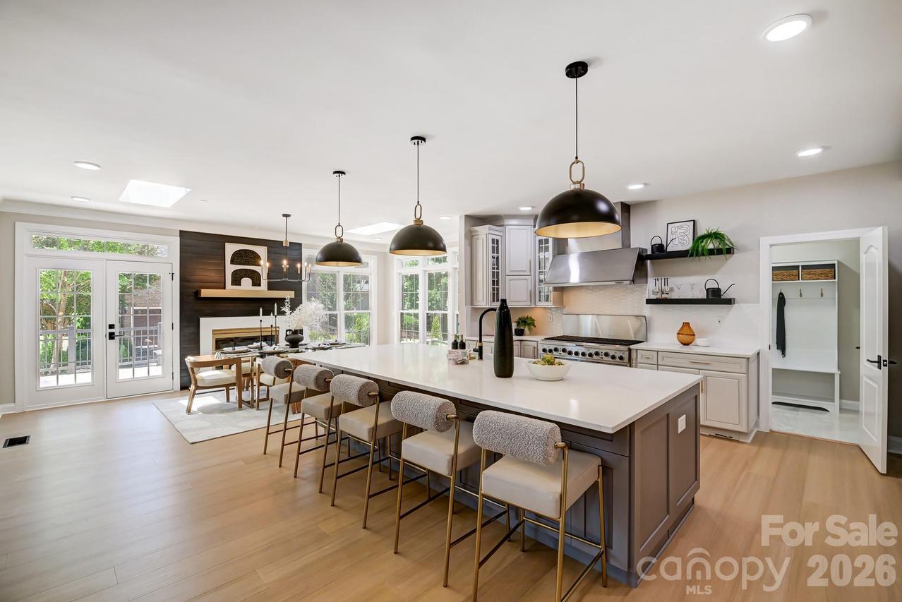 8707 Fairview Rd., Charlotte, NC 28226