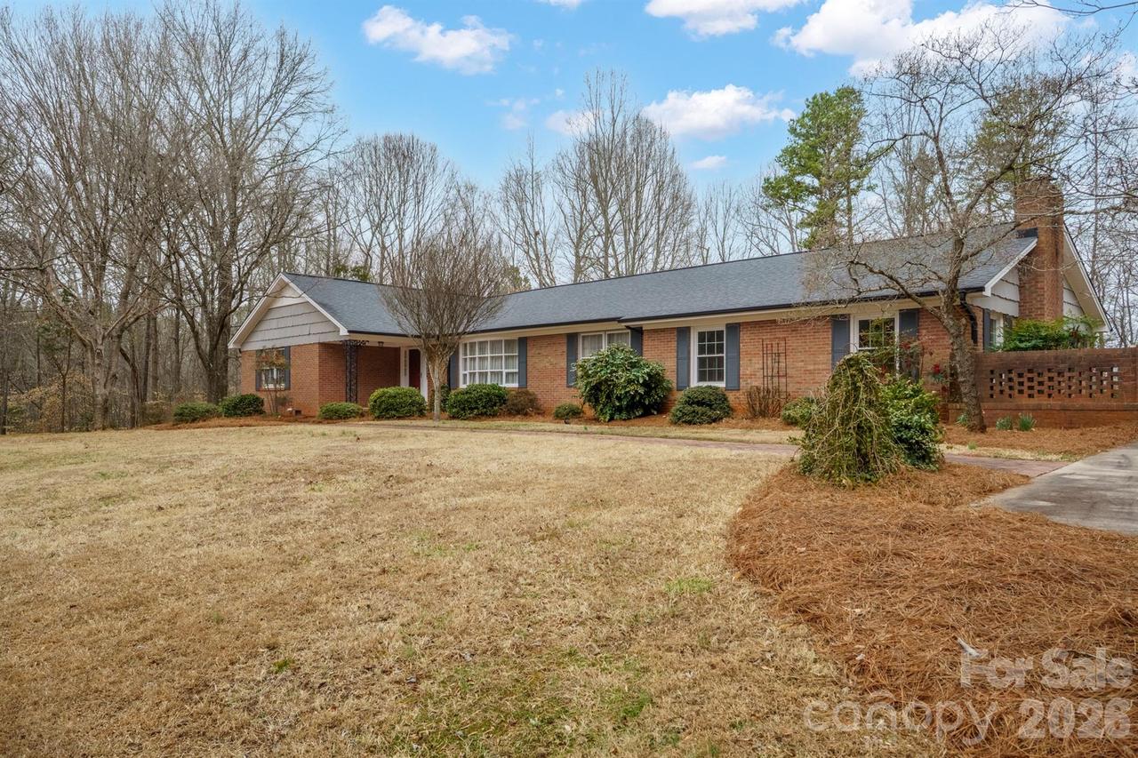 333 Sandy Ford Rd., Mount Holly, NC 28120