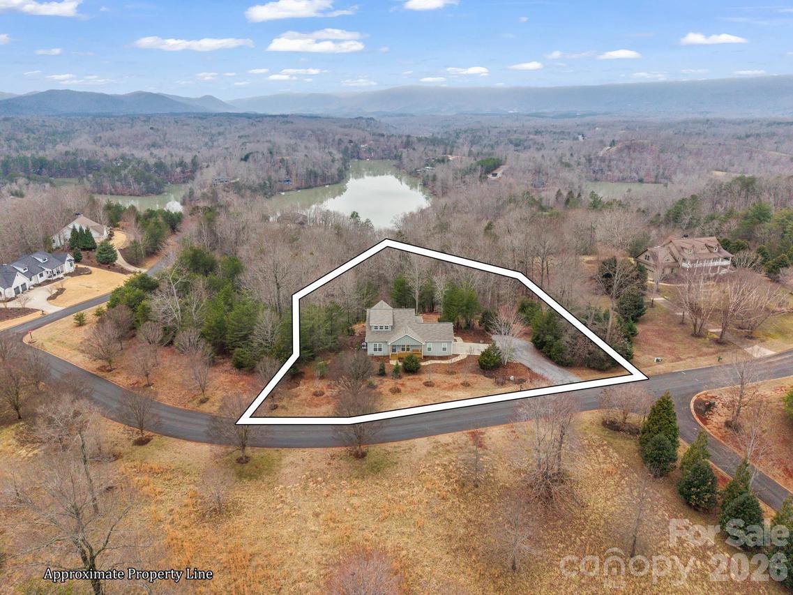 631 Mountain Pkwy., Mill Spring, NC 28756