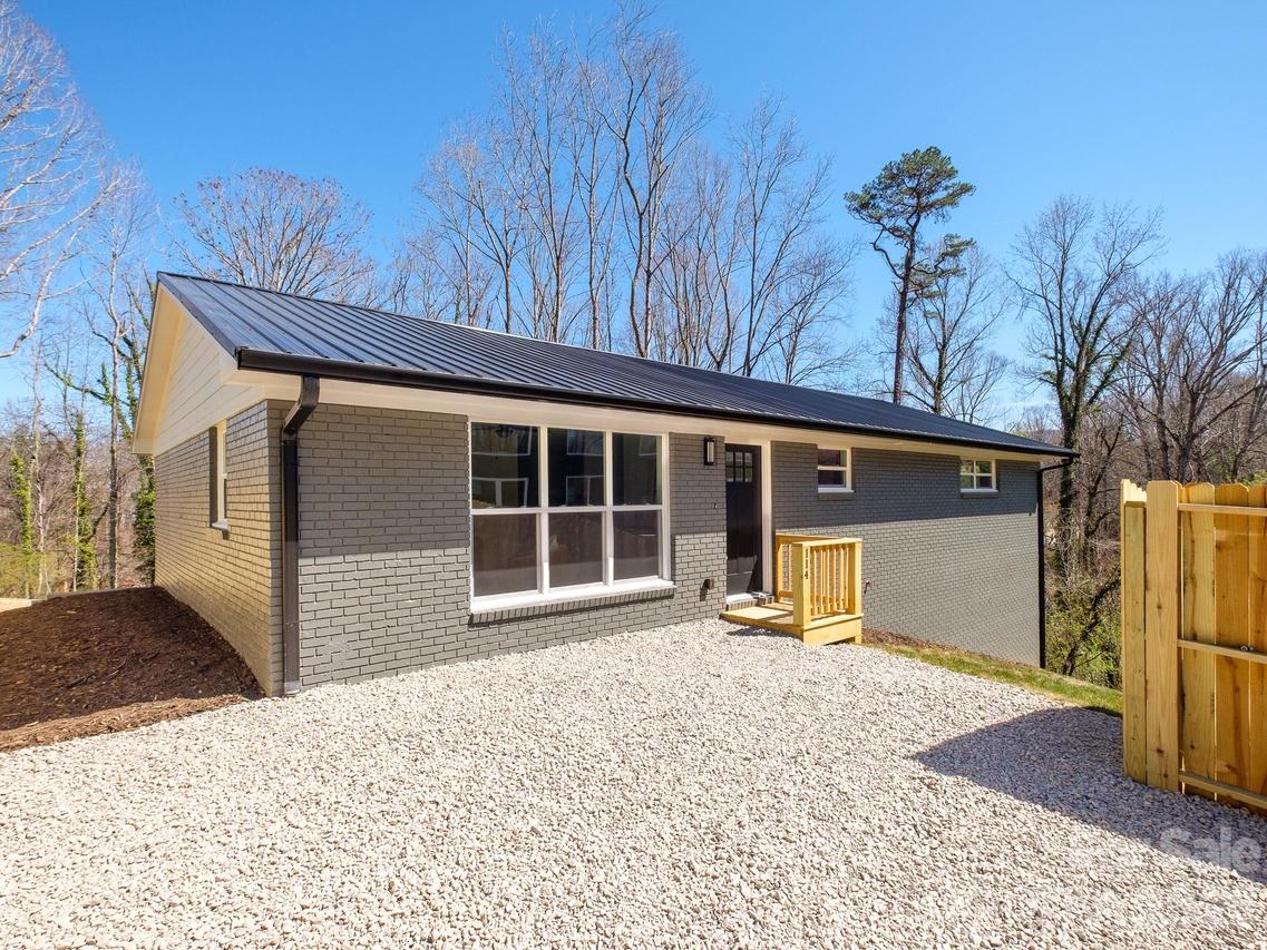 114 Shady Oak Dr., Asheville, NC 28803