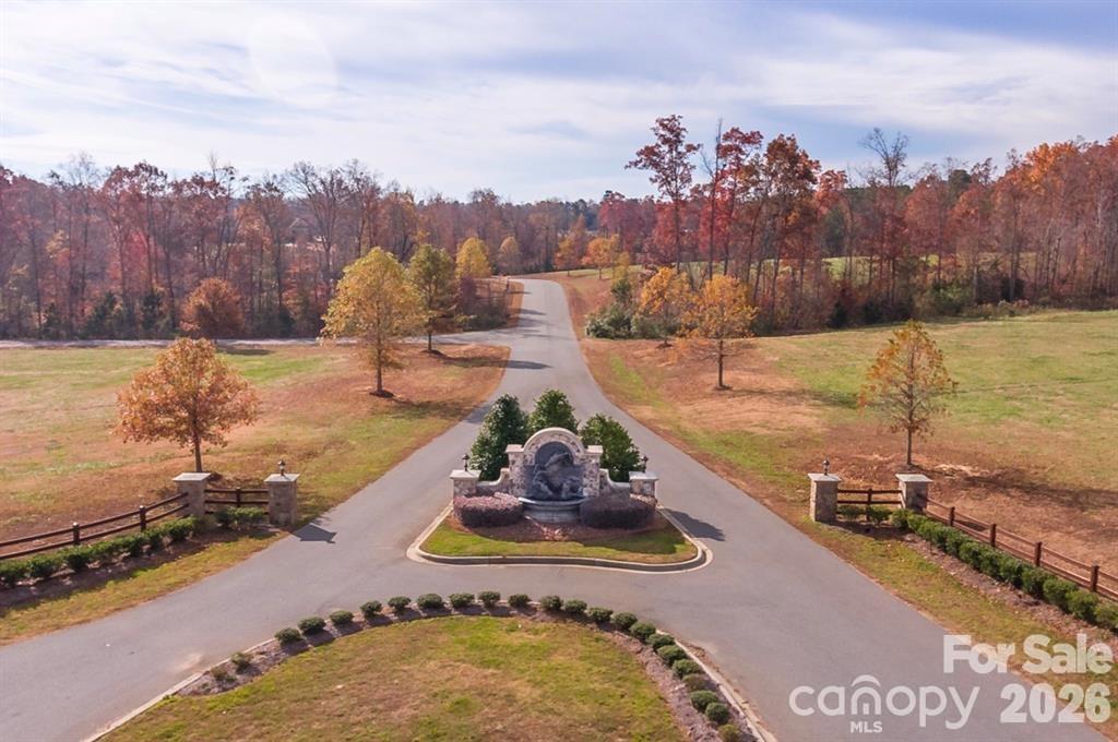 6207 Victory Pass Ln., Waxhaw, NC 28173