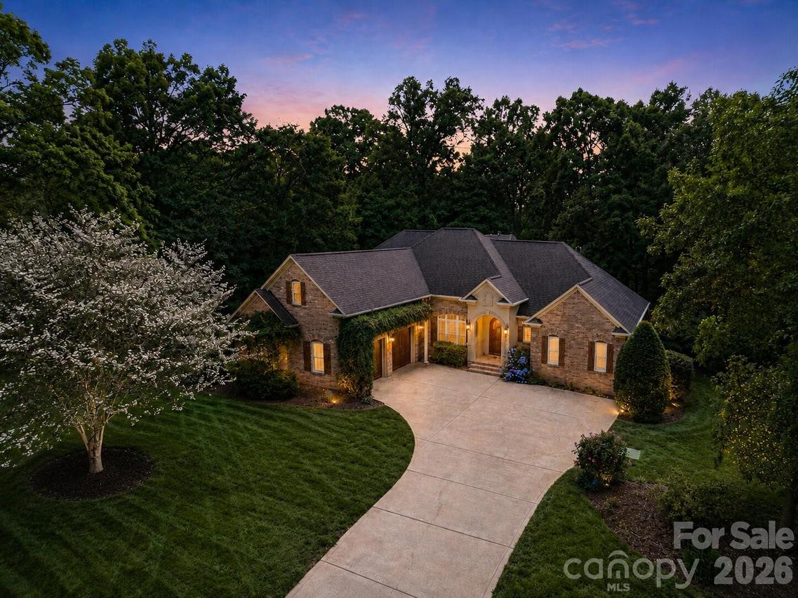 7919 Glen Abbey Cir., Stanley, NC 28164