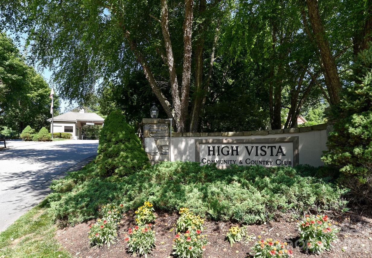 85 Shinnecock Dr. #7, Mills River, NC 28759