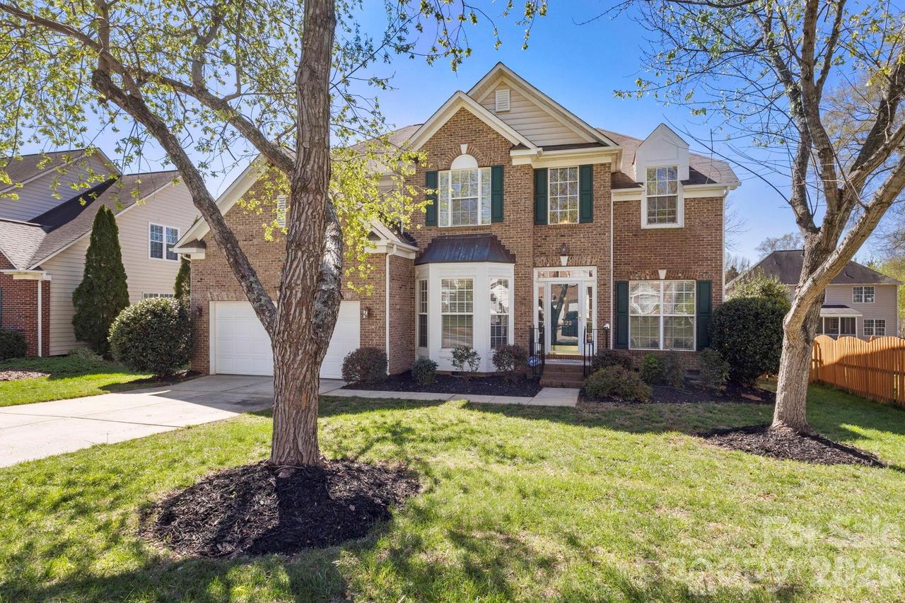 9222 Hickory Tree Ln., Charlotte, NC 28277