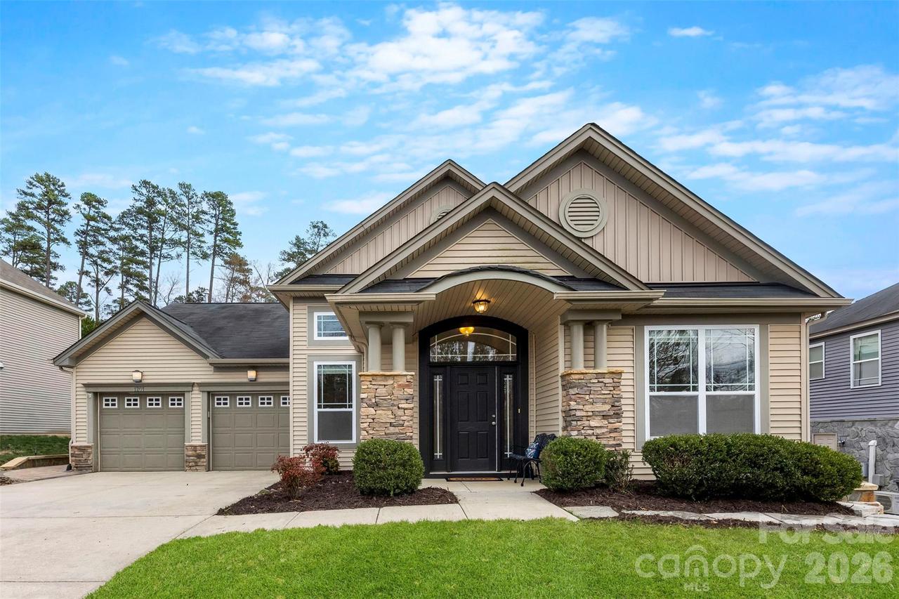 1201 Mckee Farm Ln., Belmont, NC 28012