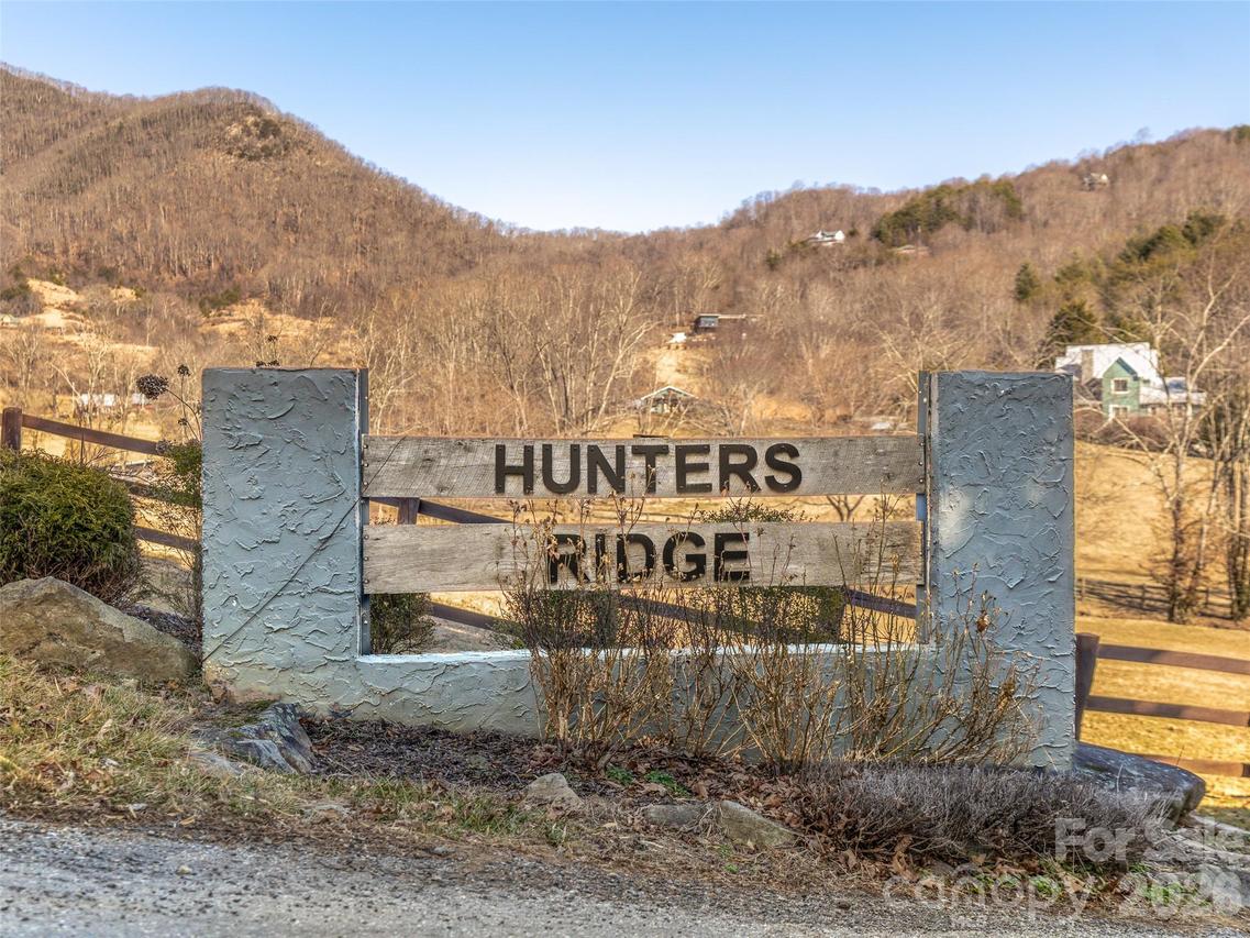 9999 Hunters Ridge Dr., Canton, NC 28716