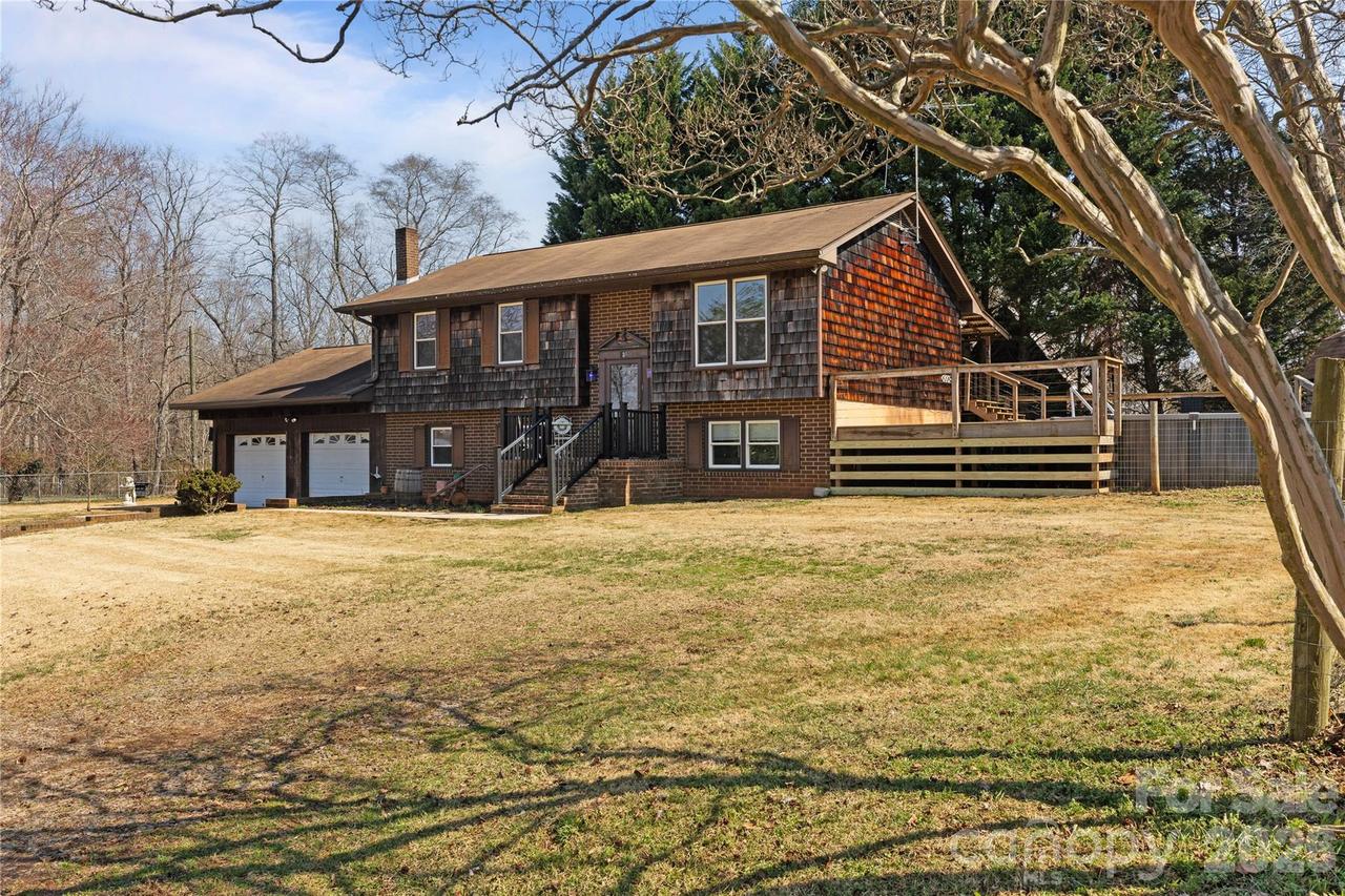 335 Yachtsman Dr., Salisbury, NC 28146