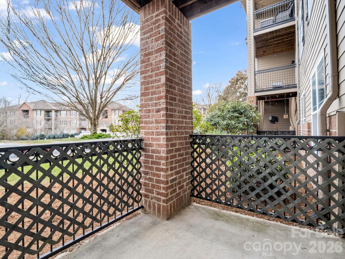181 Brickton Village Cir. #105, Fletcher, NC 28732