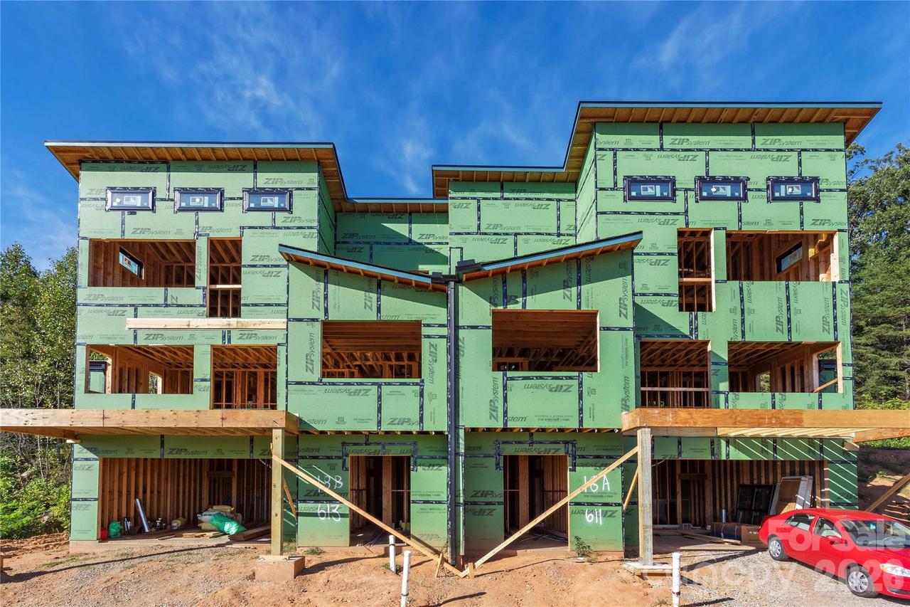 613 Storybook Villas Tr., Asheville, NC 28804