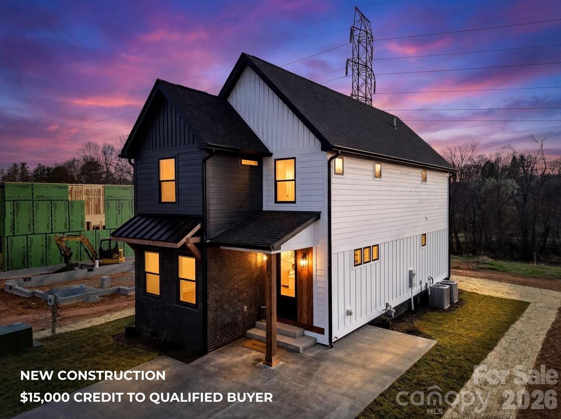 4 S Martha Kate Dr., Hendersonville, NC 28792