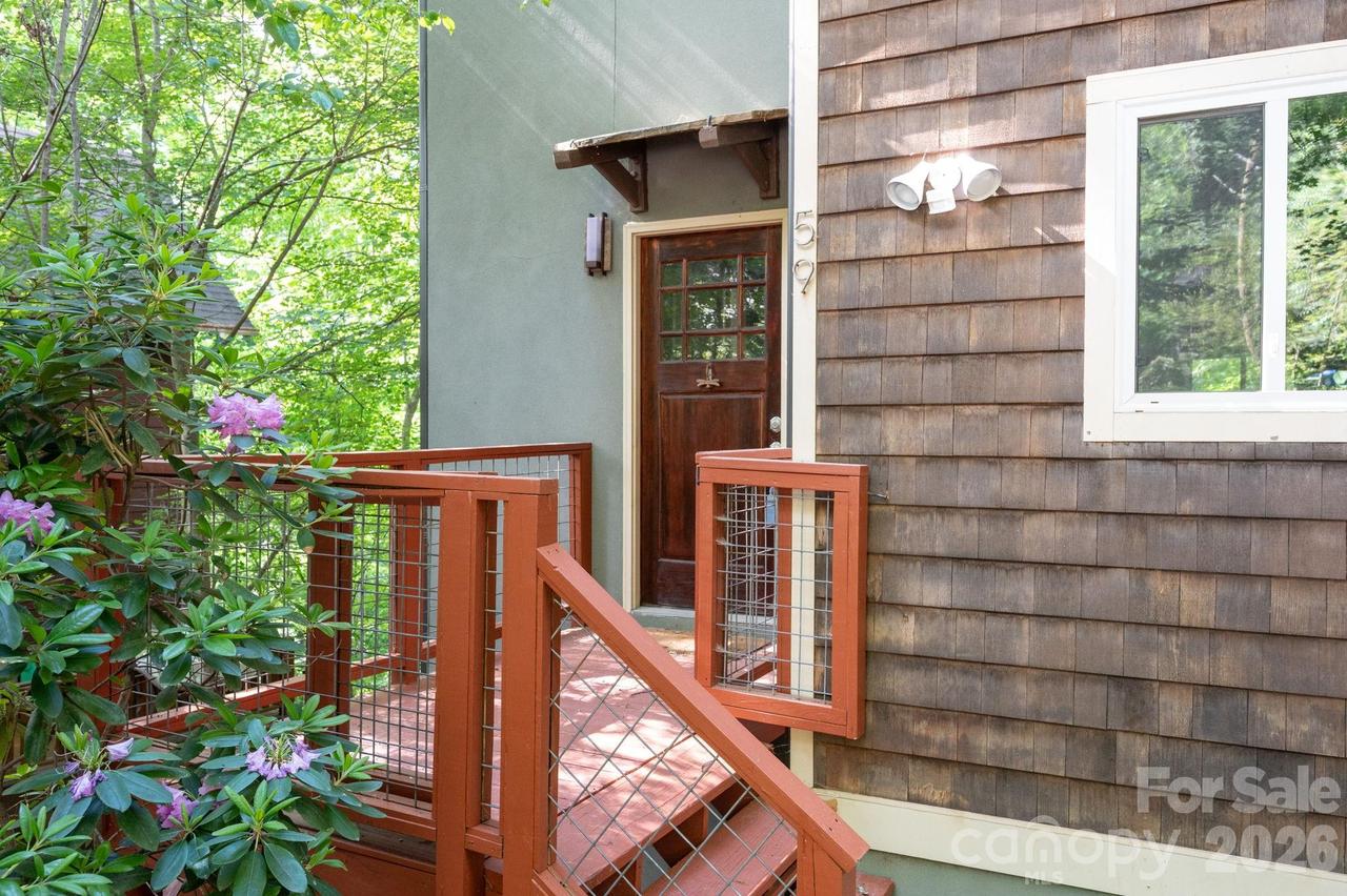 59 Morningside Dr., Asheville, NC 28806