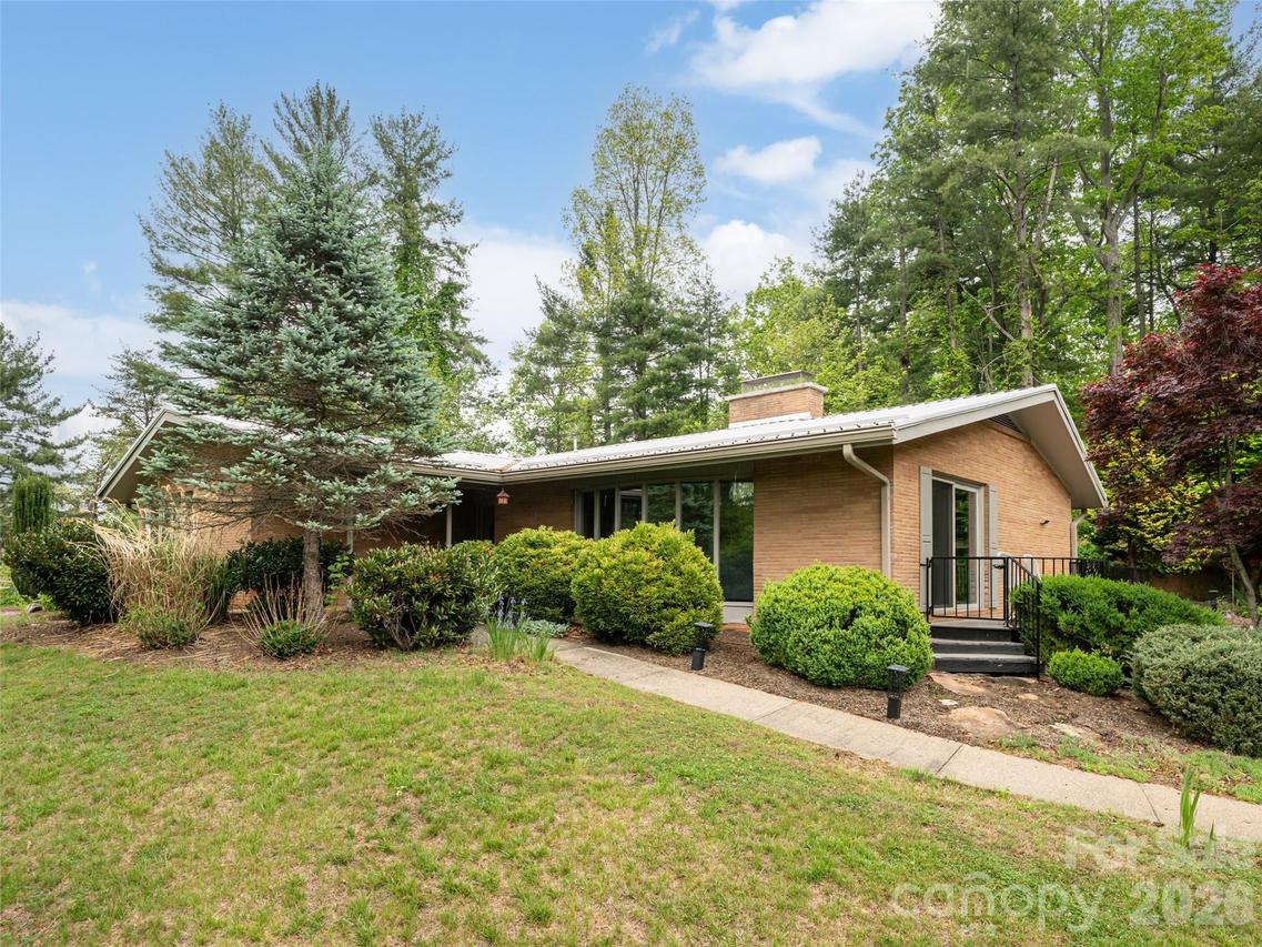 29 Longue Vue Ln., Canton, NC 28716