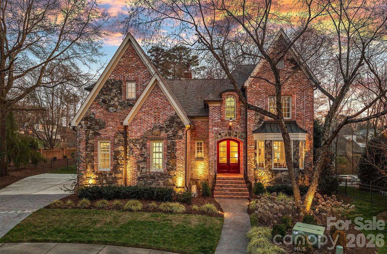 3618 Hennessy Pl., Charlotte, NC 28210