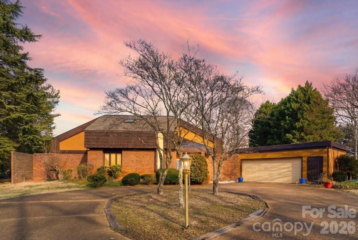 119 Azalea Cir., Advance, NC 27006