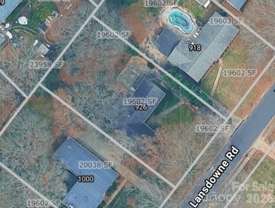 926 Lansdowne Rd., Charlotte, NC 28270