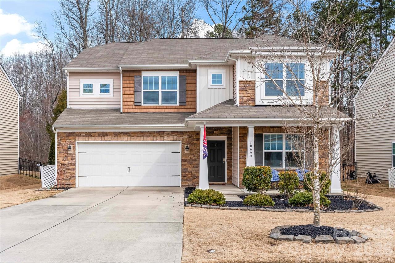 10666 Sapphire Tr., Davidson, NC 28036