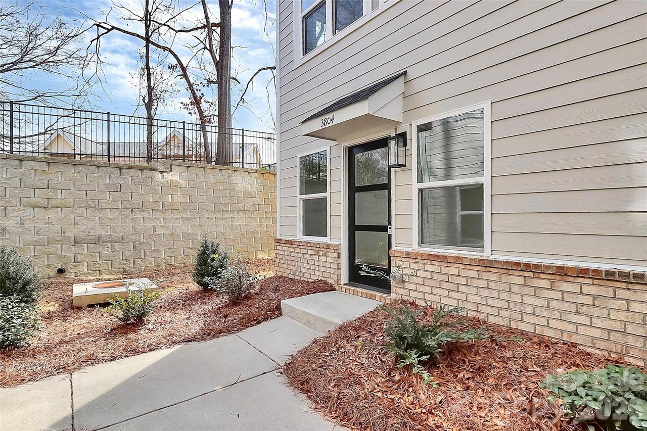 3804 Odom Way, Charlotte, NC 28208