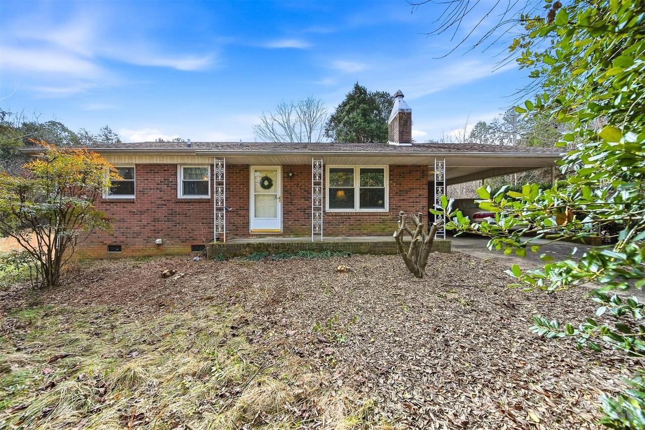 3335, 3319 E Nc 10 Hwy., Claremont, NC 28610