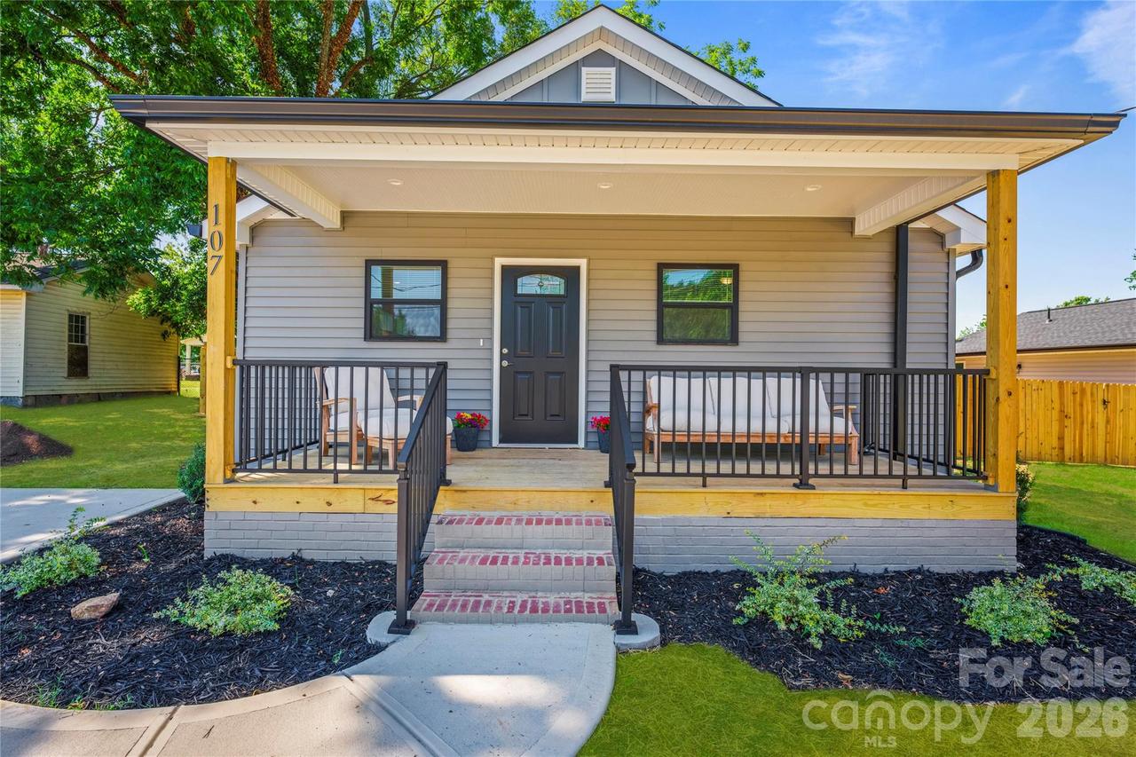 107 W Poplar St., Stanley, NC 28012