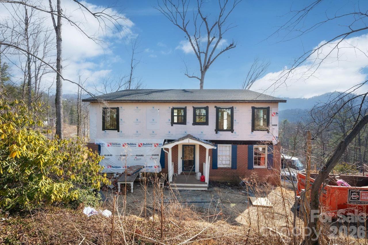 59 Faircrest Rd., Asheville, NC 28804