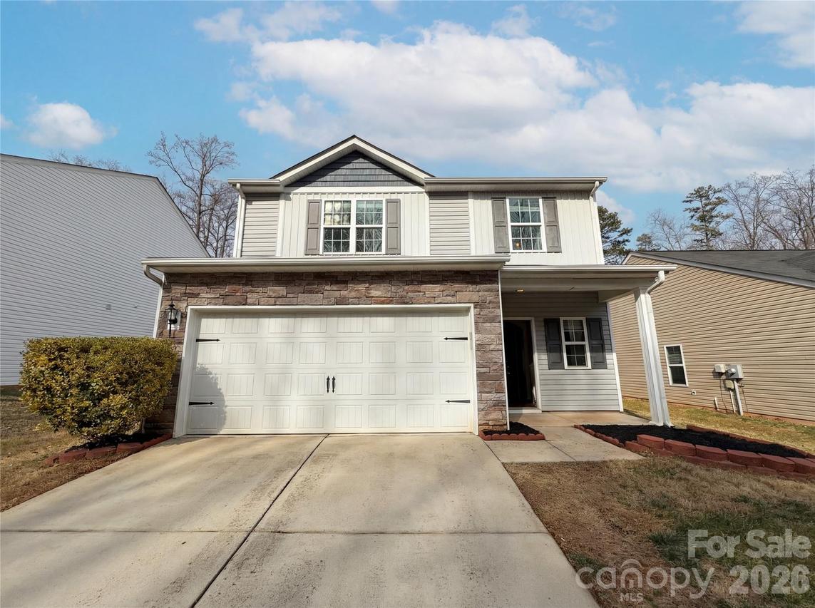 1142 Doby Springs Dr., Charlotte, NC 28262