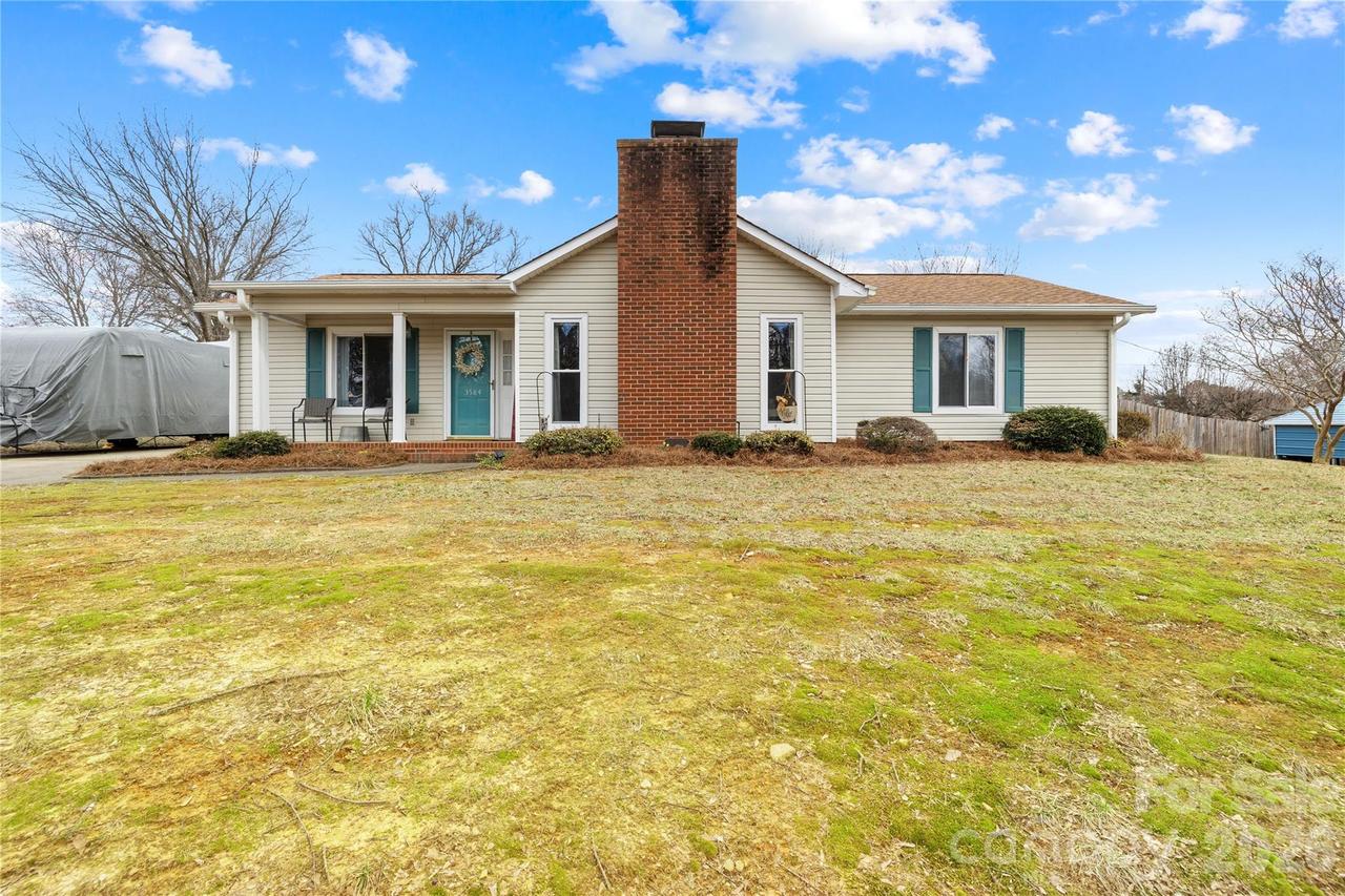 3584 Heather Ln., Gastonia, NC 28056