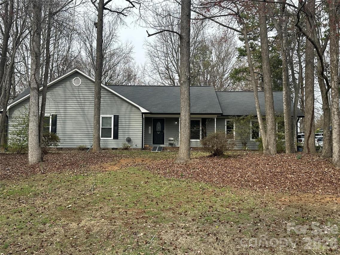 7795 Old Post Rd., Denver, NC 28037